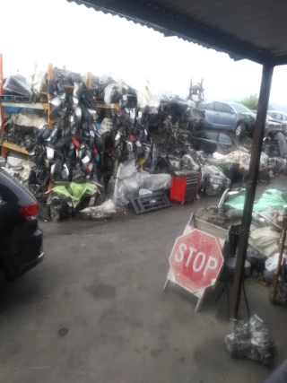 S & V Auto Dismantling JunkYard in Irwindale (CA) - photo 1