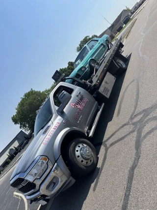URIEL'S TOWING LLC
