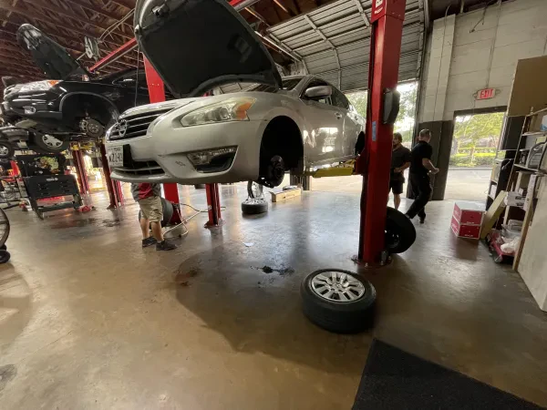 Goose Auto Repair - Missouri City - photo 2