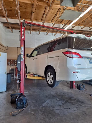 Lee Auto