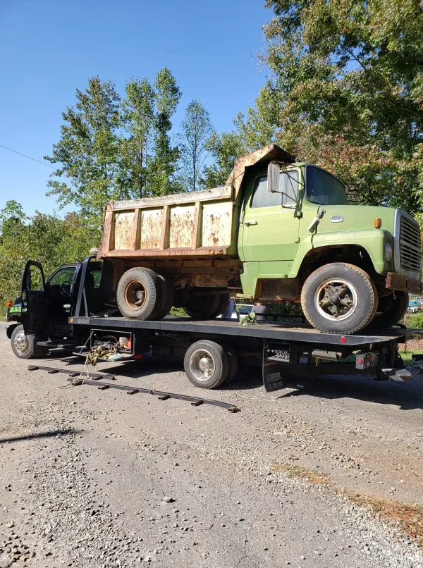 Smith Bros 24–hour Towing - photo 2