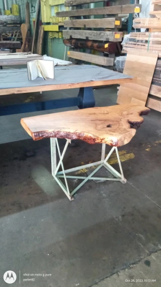 Reclaimed Lumber & Beams