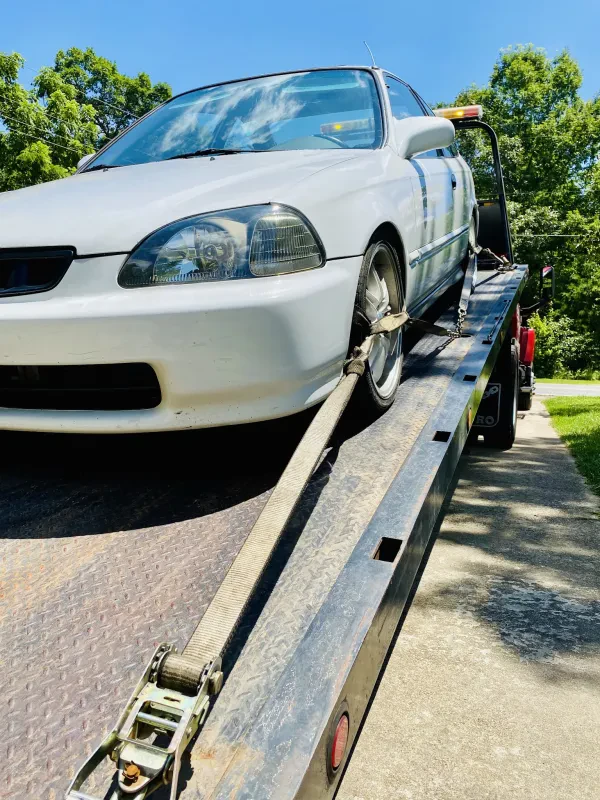 Tucker’s Towing - photo 3