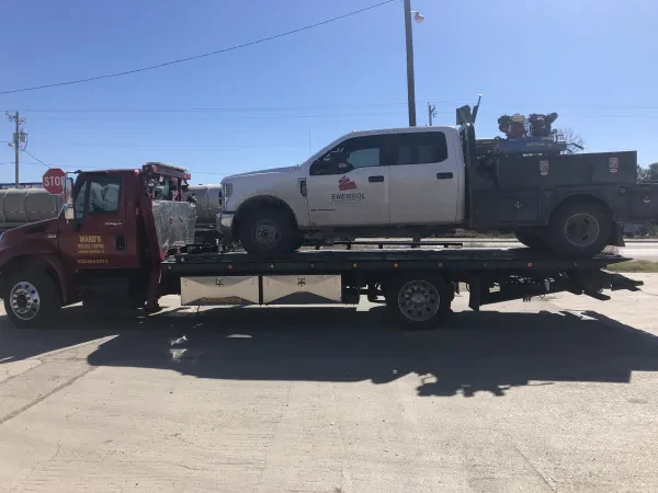 Ward's Service Center And Towing - photo 4