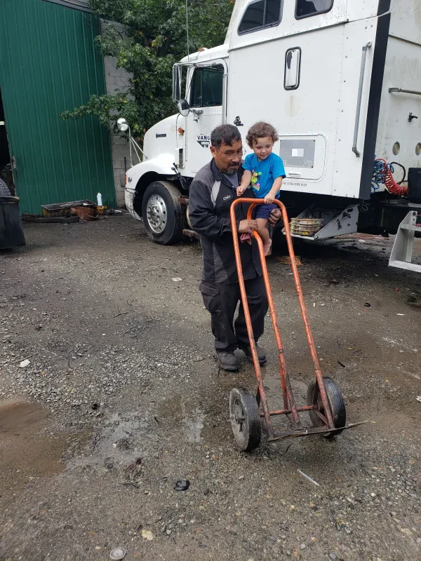 Joes Truck Repair - photo 3