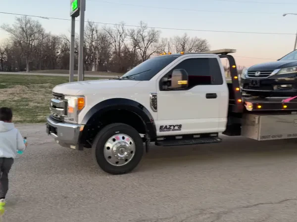 Eazy’s Wrecker Service - photo 2