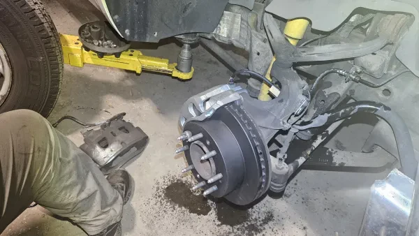 Custom Performance Center Auto Repair & Towing - photo 3