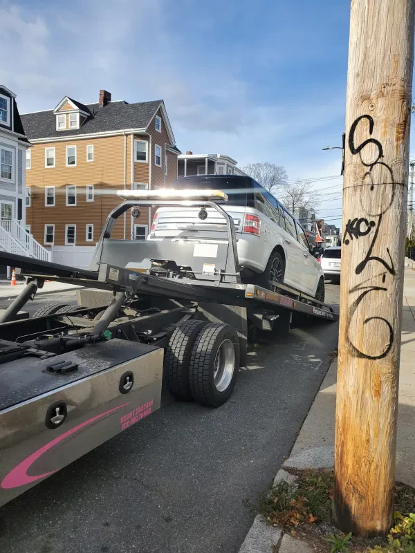 Rapid Response Towing & Recovery - photo 2