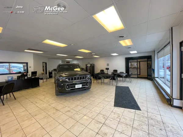Casey Chrysler Dodge Jeep Ram of Springfield - photo 3