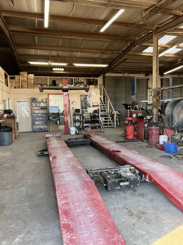 Youngblood Automotive & Tire - Lampasas - photo 4