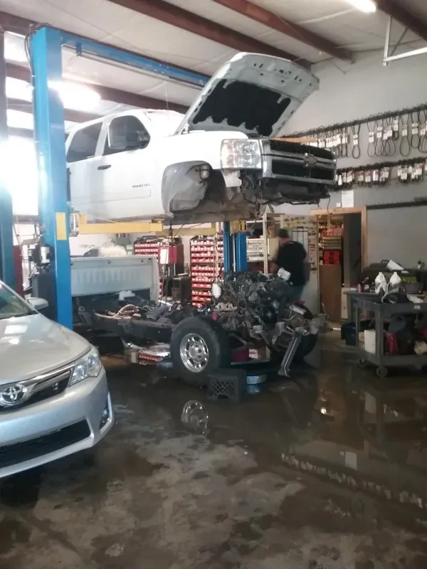 L J Pacheco Auto/Towing - photo 2