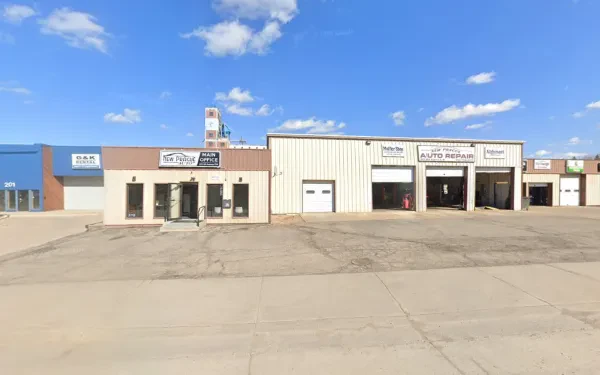 New Prague Auto - photo 4