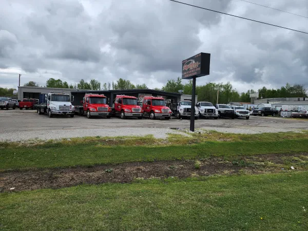 Redline Auto & Towing - photo 3