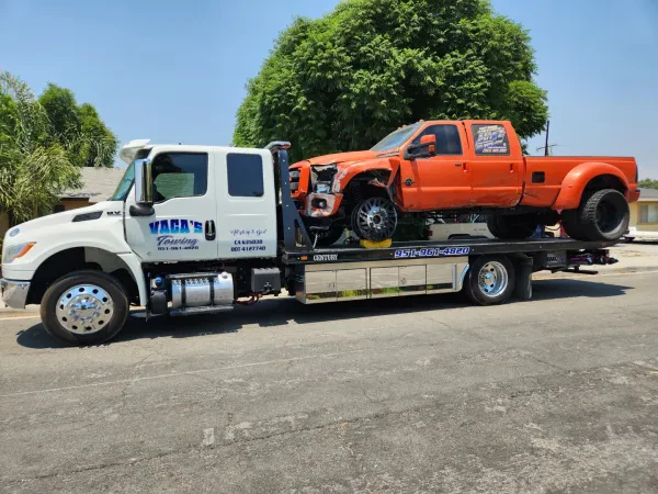 Vaca's Towing - photo 3