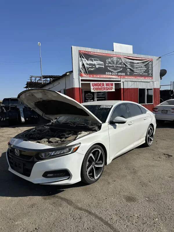 H Auto Parts & Recycling 559 - photo 4