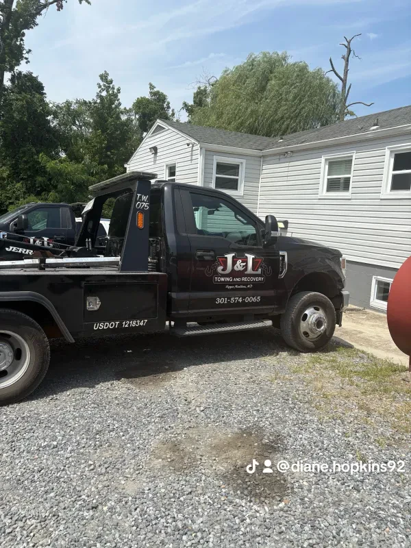 J & L Towing and Recovery - photo 2