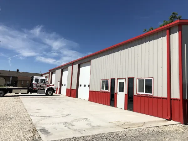 Aaron's Towing, Recovery & Equipment Rental Inc. - photo 2