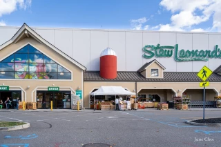 Stew Leonard's Farm Fresh Food & Wine