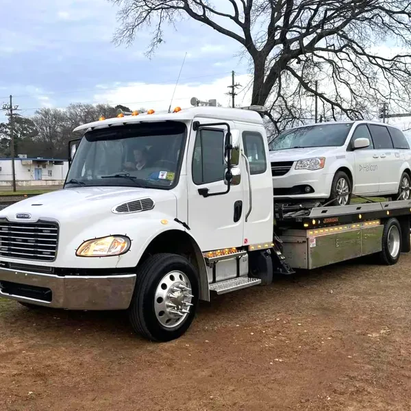 Charlie's Towing - photo 2