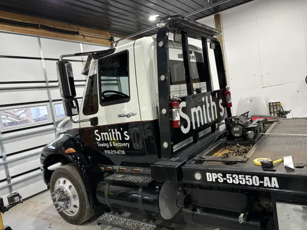 Smith's Towing & Recovery - photo 3