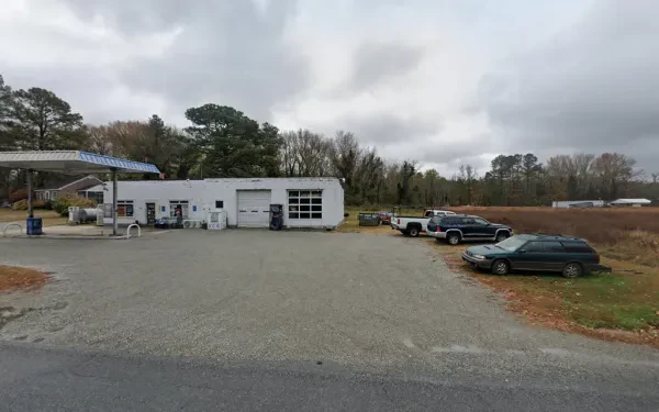 Bunny's Service Center - photo 3