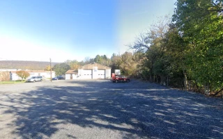 Mc Curdy's Garage