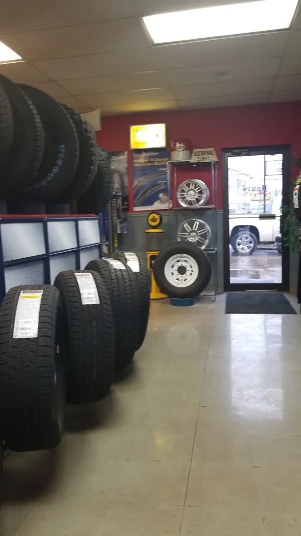 Swann's Tire Pros and Auto Service - photo 3