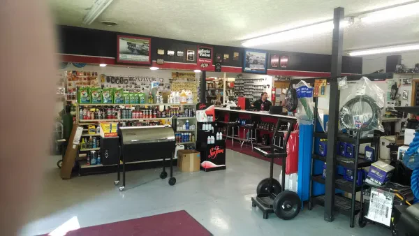 Arnold Motor Supply - photo 2