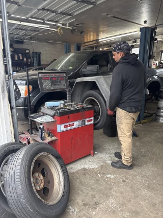 Tony's Auto Repair Towing & NEW - Used Tires