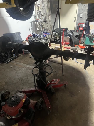 Hartlaub & Sons Used Auto Parts