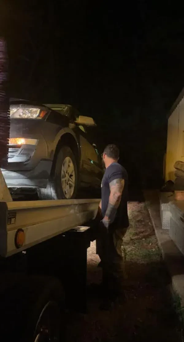 Terry's Auto Sales Towing - photo 3