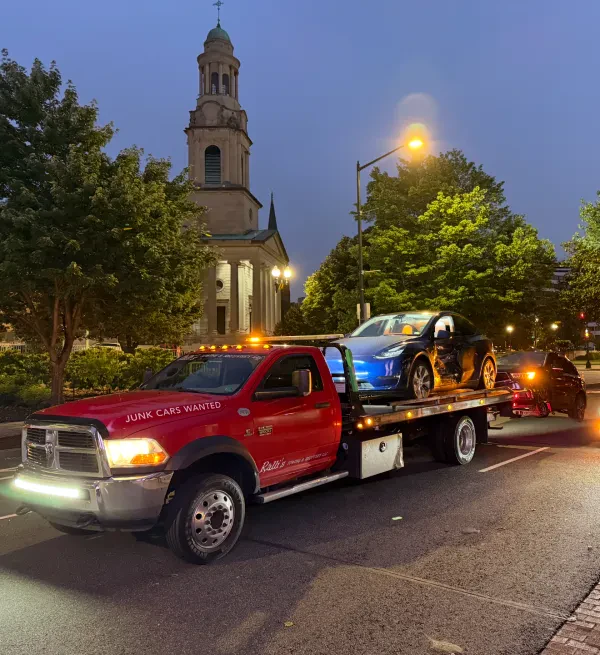 Ralli’s Towing LLC - Auto & Body Repair - photo 2