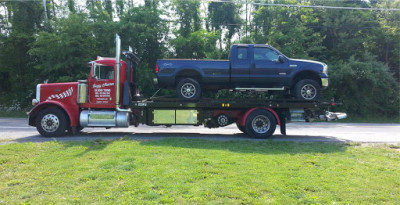 Buzzy Shamer Towing & Used Car Parts JunkYard in Finksburg (MD) - photo 1