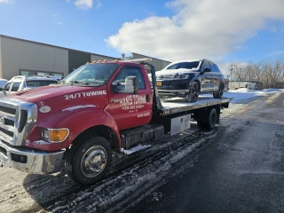 Hani's Towing LLC