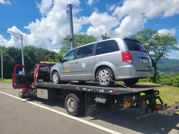 Hani's Towing LLC - photo 4