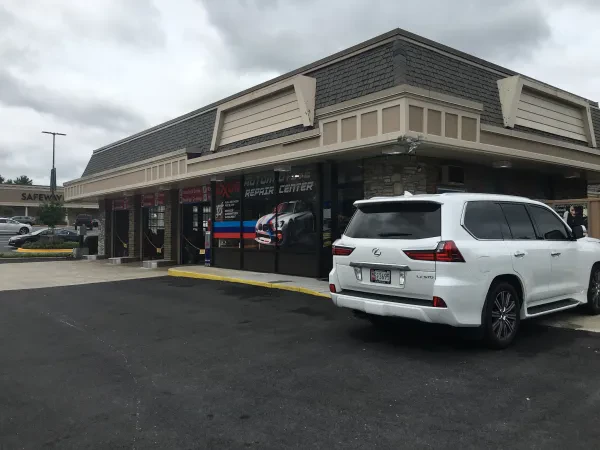 Norbeck Exxon Auto Repair - photo 2