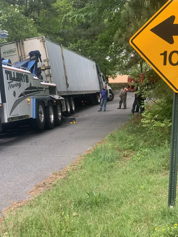 Tillerys Towing - photo 4