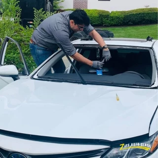 Zips Auto Glass