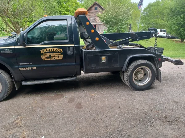 Hayden's 24 hour towing service - photo 2