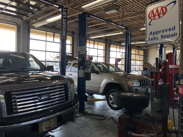 Oades Brothers Tire & Auto Service - 119th St. - photo 4