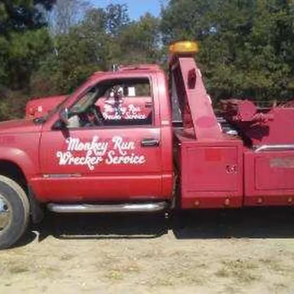 Monkey Run Wrecker Services - photo 3
