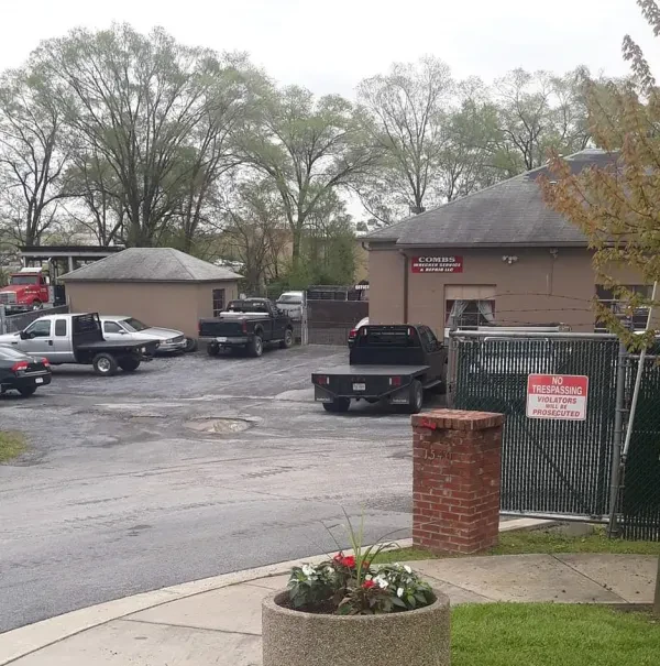 COMBS Wrecker, Towing & Repairs - photo 4