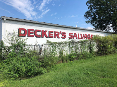 Decker's Salvage Co Inc JunkYard in Baltimore (MD) - photo 2