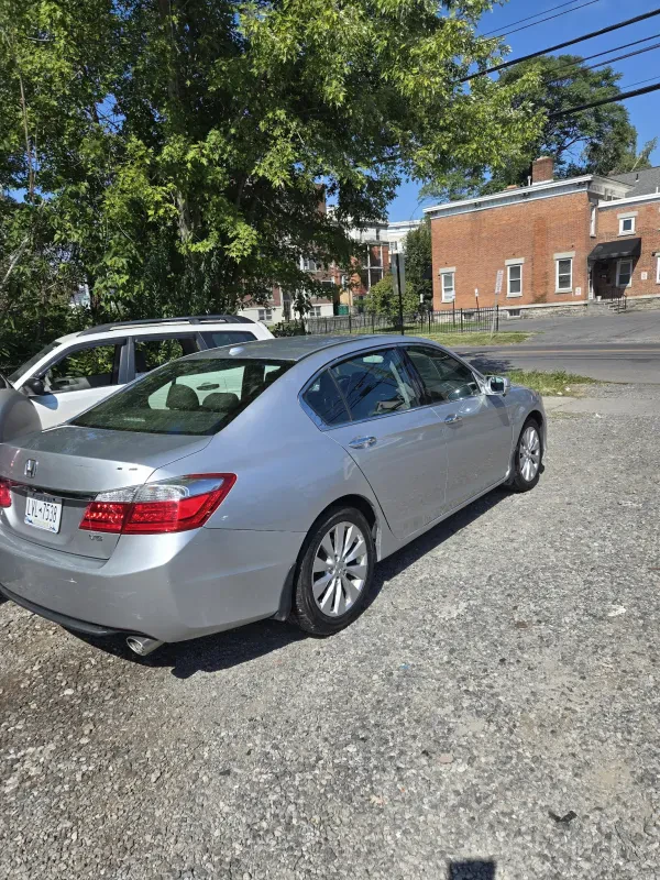 DMT AUTOS LLC - photo 4