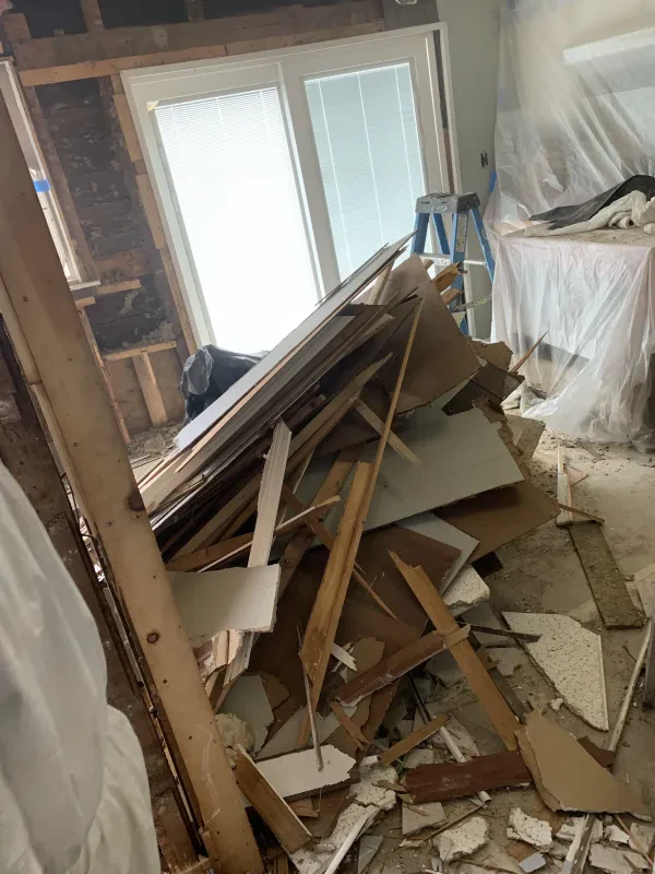 Good Pile Junk Removal - photo 2