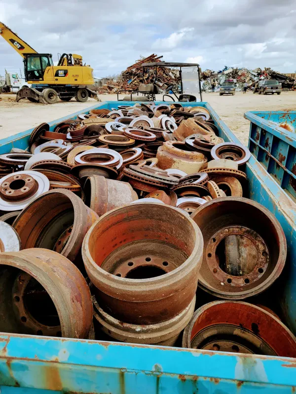 National Iron & Metals, LLC - photo 3