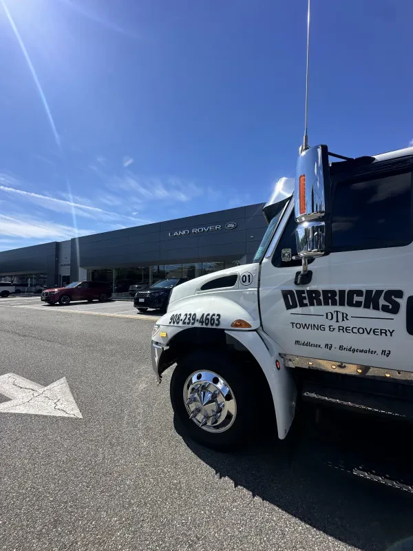 Derricks Towing & Recovery - photo 3