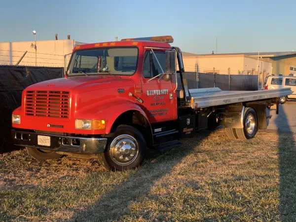 University Towing - photo 4