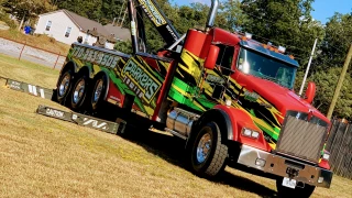 Parkers Towing