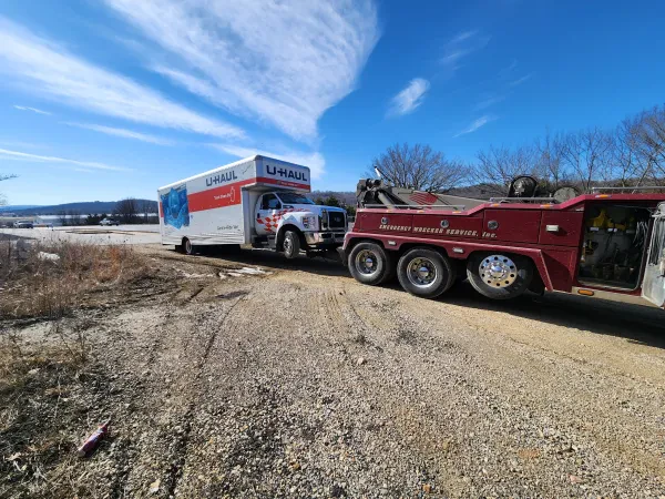 McKnight's Emergency Wrecker Service & Equipment Hauling - photo 4